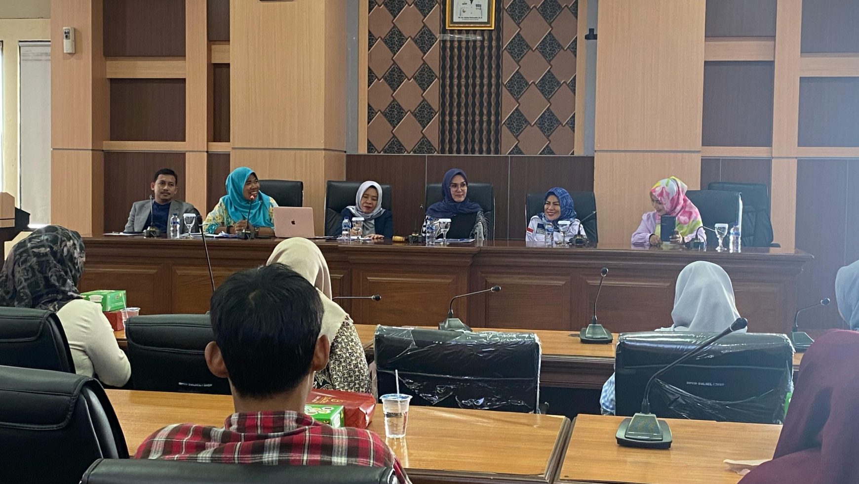 Buku Kisah Inspiratif Perempuan di Parlemen Sulsel Diluncurkan